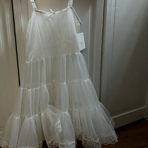 Girls slip, tulle, NWT - Picture 2 of 3